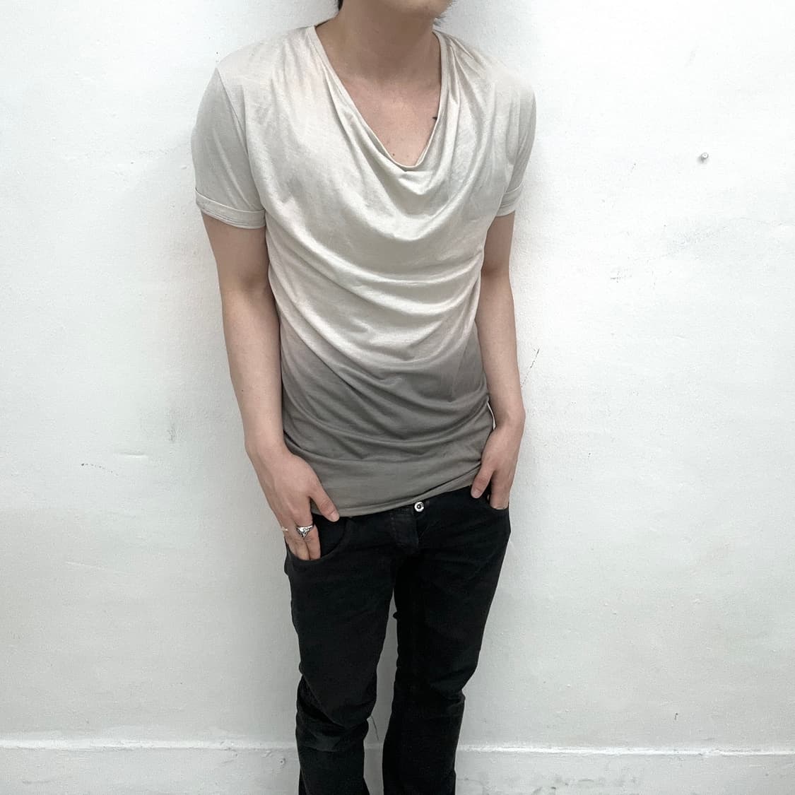 Schlussel fade drape shirring sleeve 상품이미지3