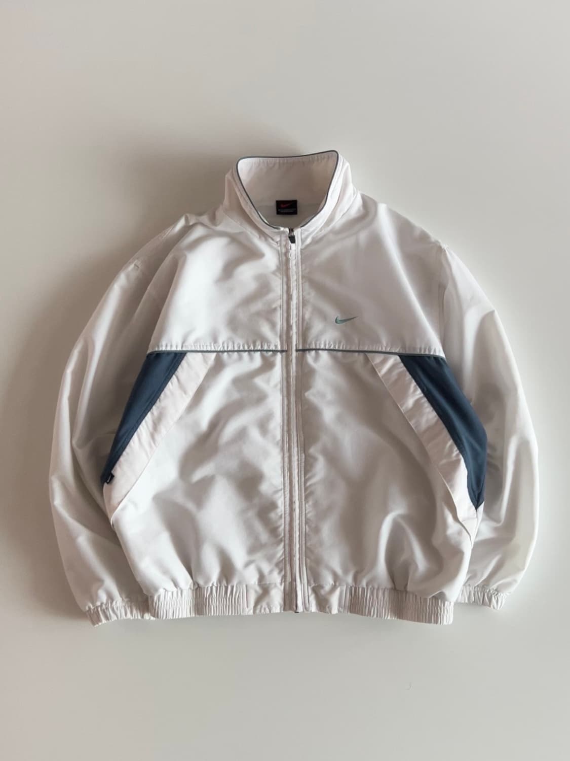 나이키 화이트 올드스쿨 바람막이 자켓 M 상품이미지1