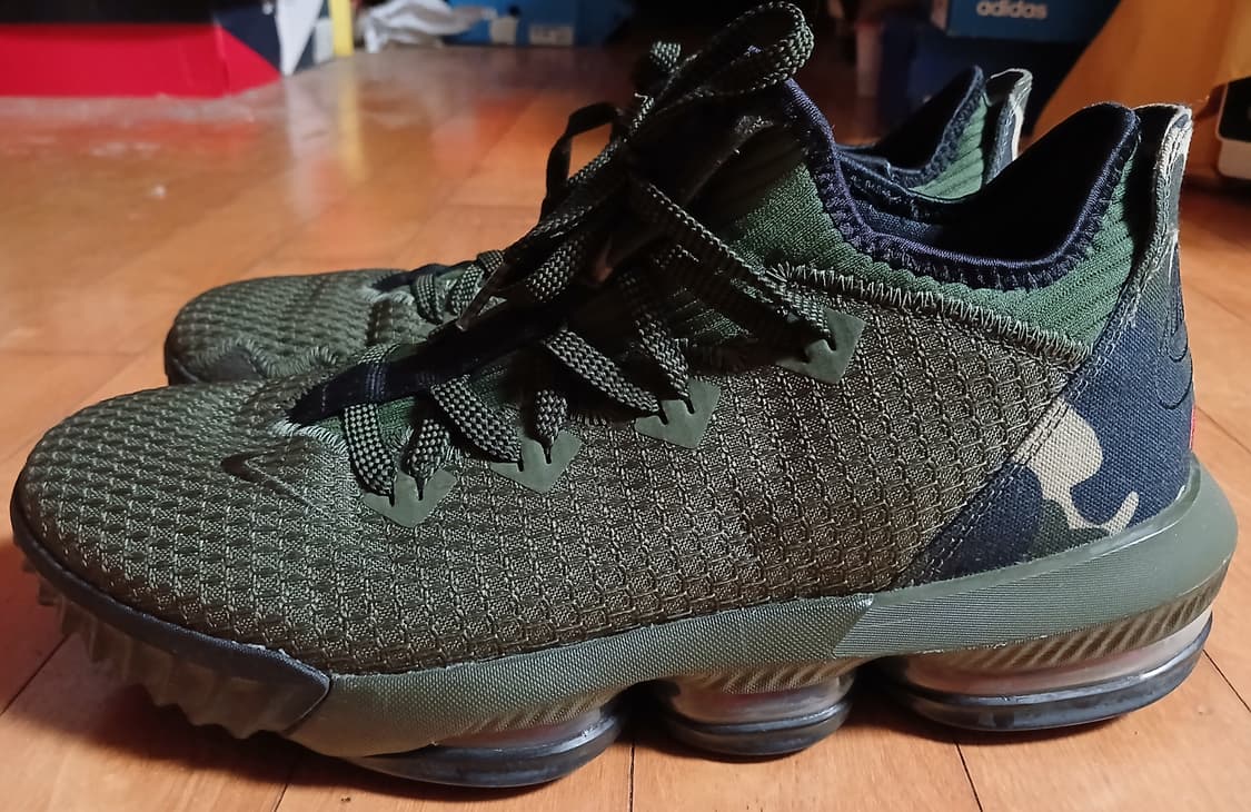 나이키 르브론16 로우 카모 275 상품이미지1