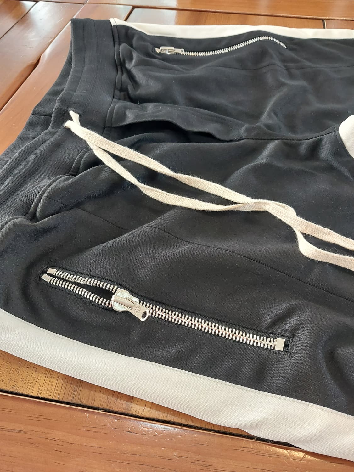 사이드라인 트랙팬츠 블랙 L사이즈
택포 4만 상품이미지6