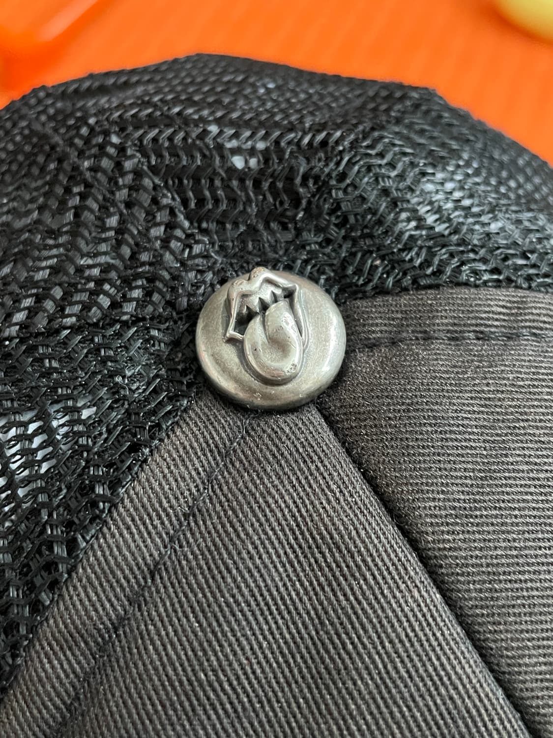 크롬하츠 x 롤링스톤즈 레더 패치 캡 상품이미지5