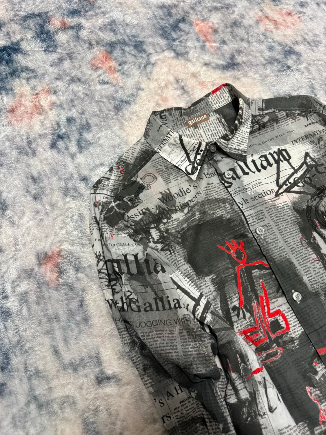 John galliano archive newspaper shirts 상품이미지3
