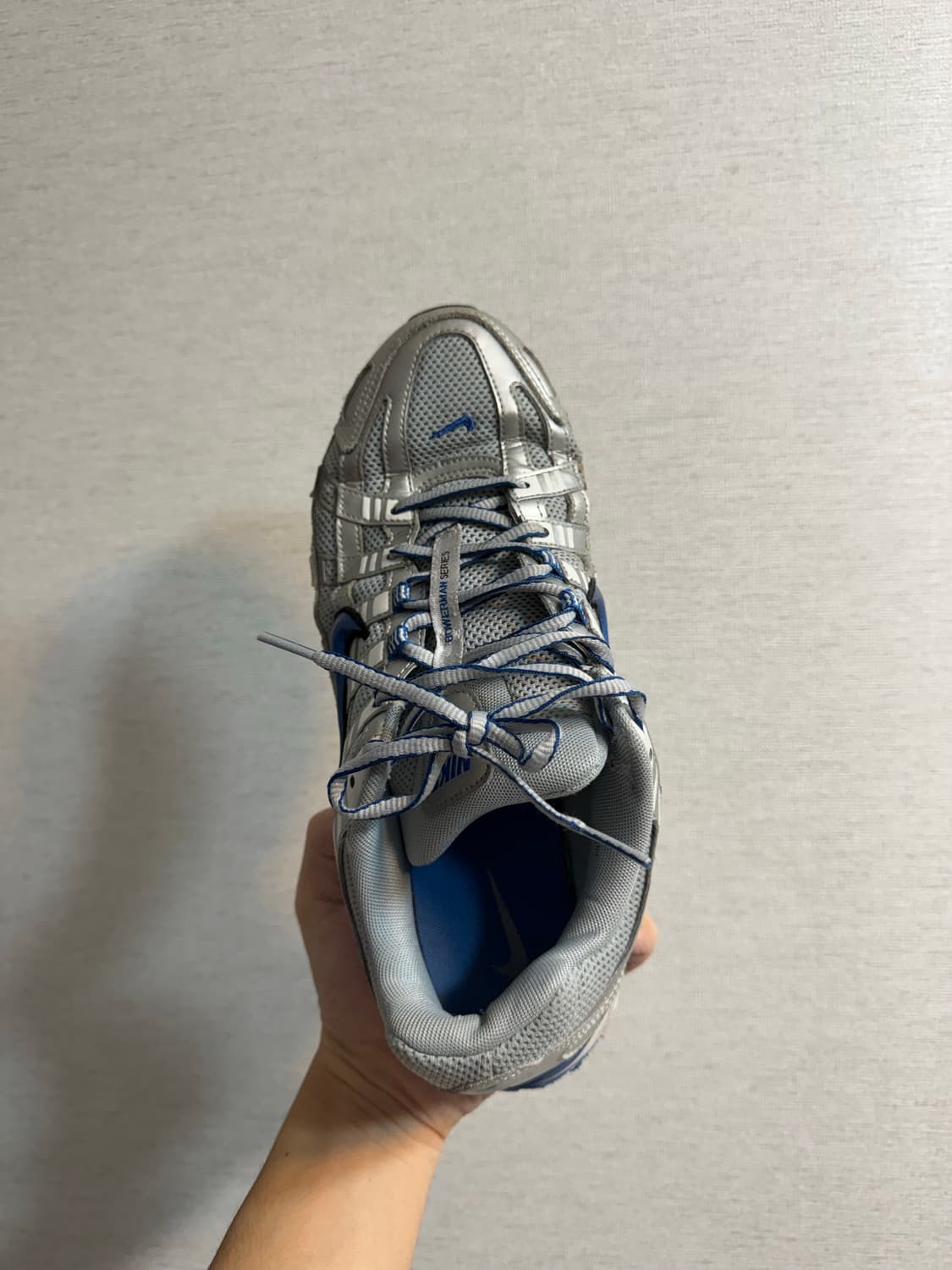 나이키 p-6000 메탈릭실버 285 상품이미지4