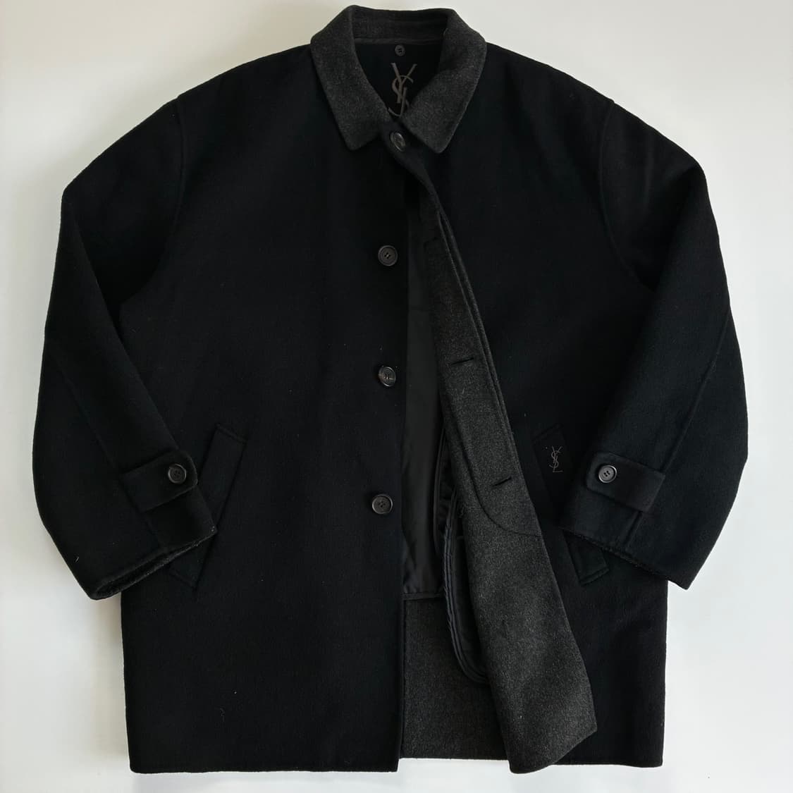 YvesSaintLaurent  입생로랑 시그니처 자수 울 하프코트 (내 상품이미지1