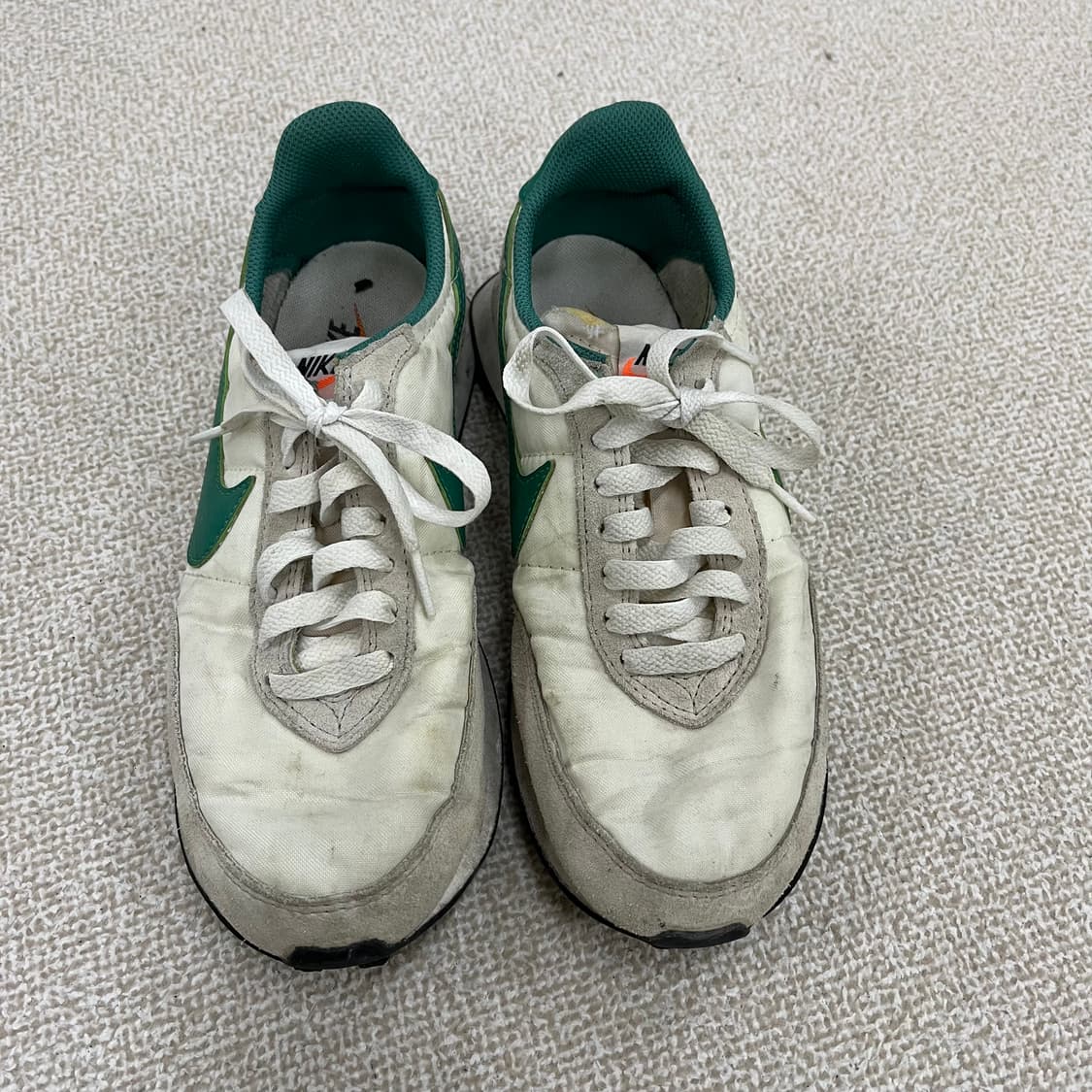 250 나이키 와플트레이너2 스니커즈 0122M2 상품이미지1