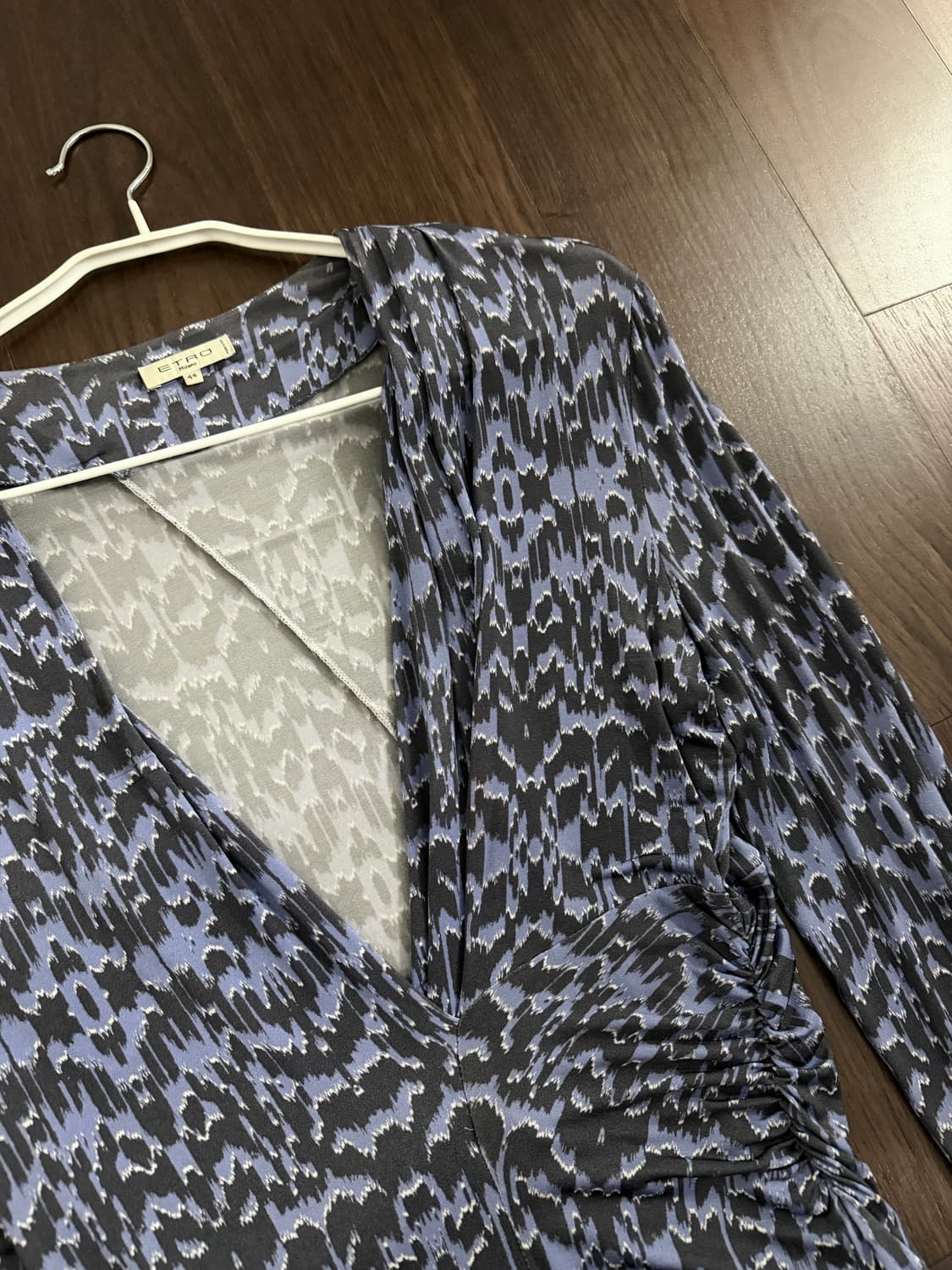Etro 에트로 애니멀패턴 랩 셔링 블라우스 상품이미지2