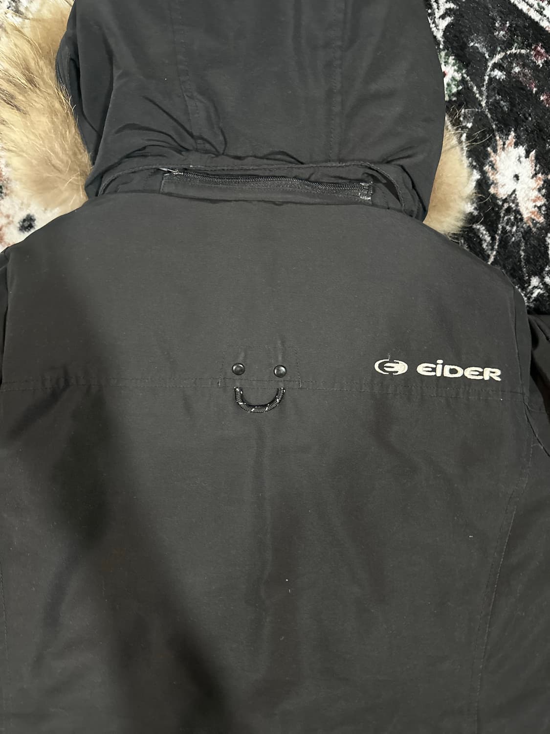 아이더 700필 구스다운 패딩 블랙 상품이미지3