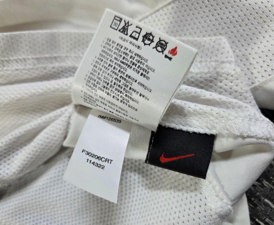 나이키 유벤투스 03/04 노마킹 유니폼 상품이미지9