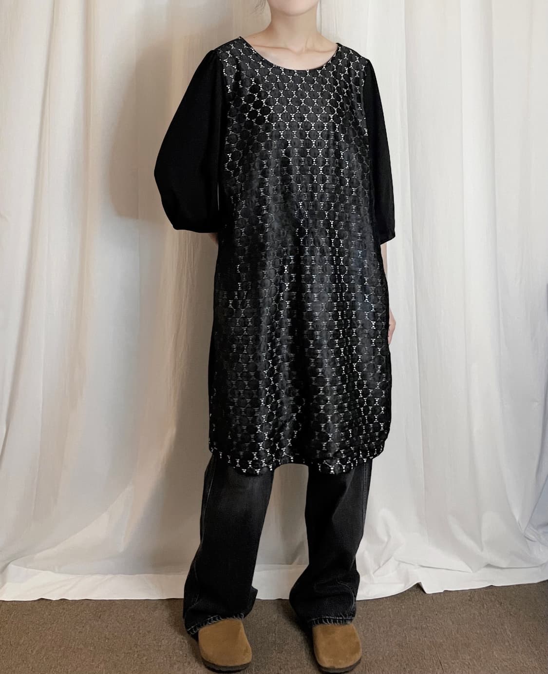 Dot Punching Puff Sleeve Dress - Black 상품이미지2