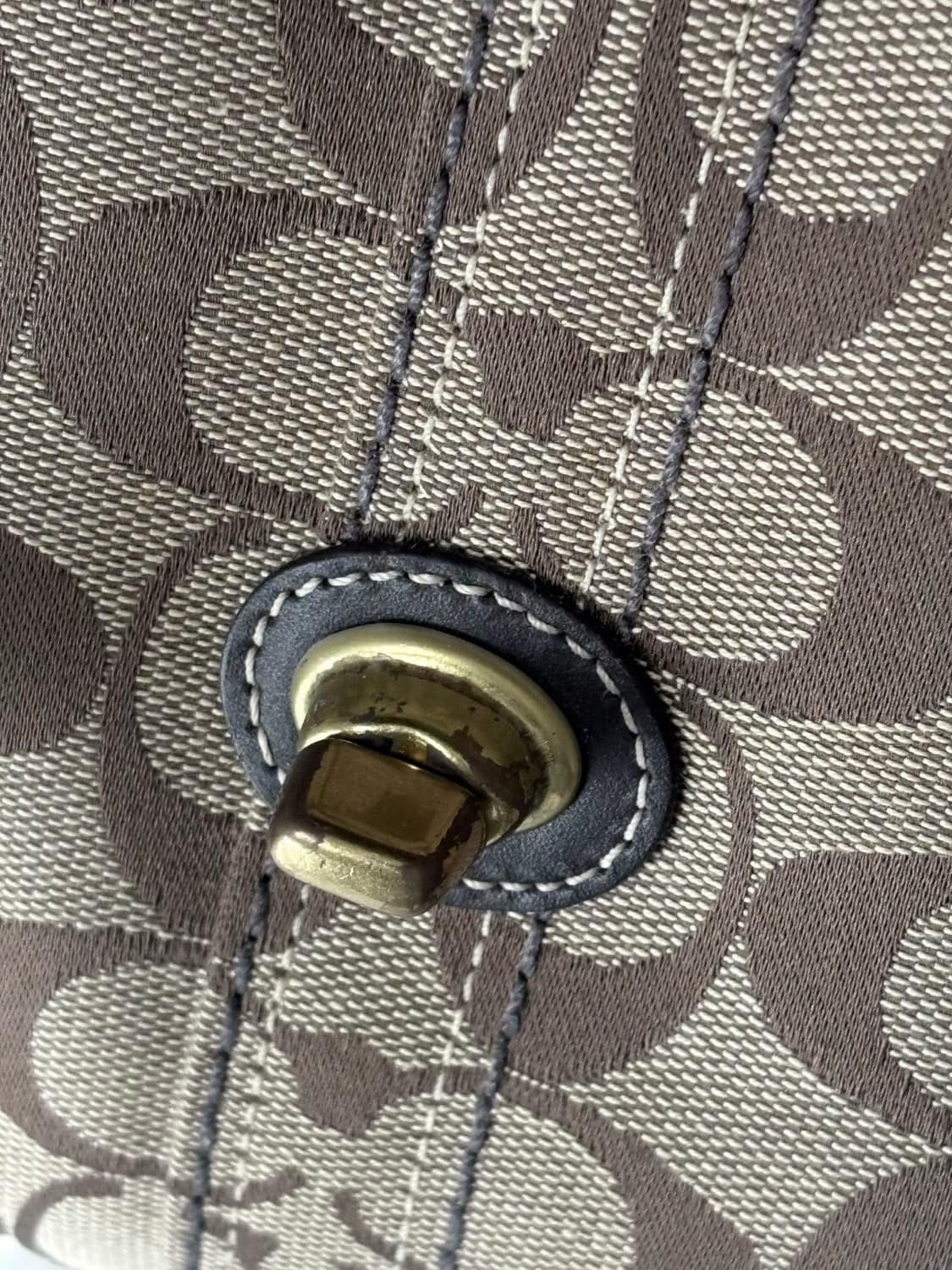 Coach classic brown shoulder bag 상품이미지7