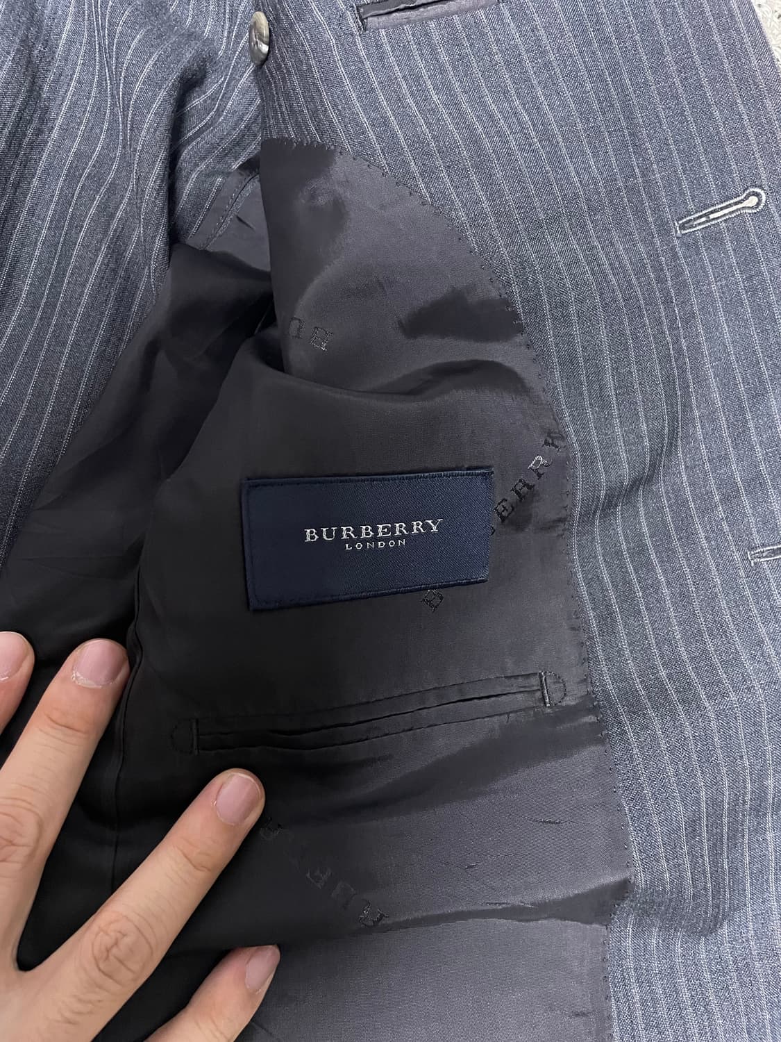 버버리 2버튼 스트라이프 블레이저 사이즈 105 상품이미지3