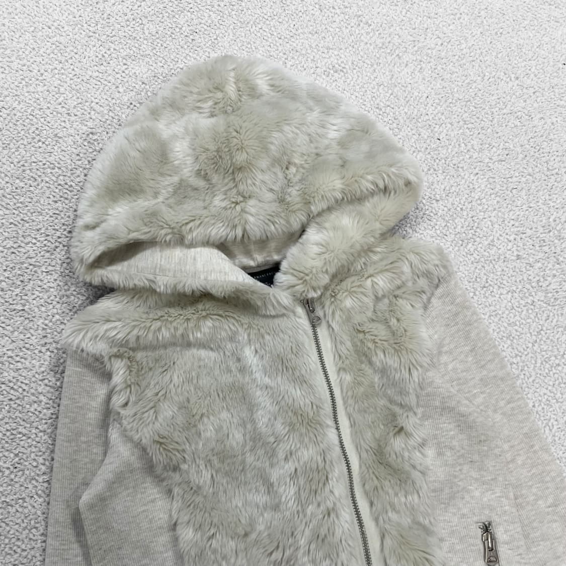 알마니 익스체인지 y2k 투웨이 퍼 후드집업 자켓 상품이미지2