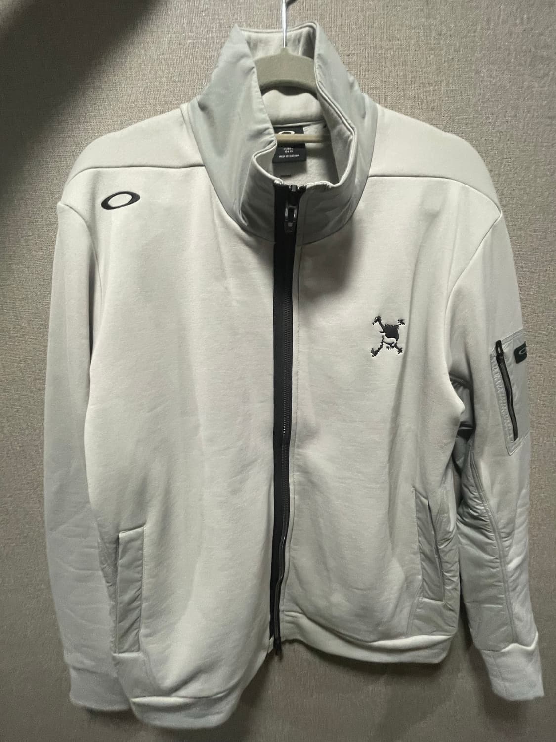 오클리 스컬 트랙탑 상품이미지1