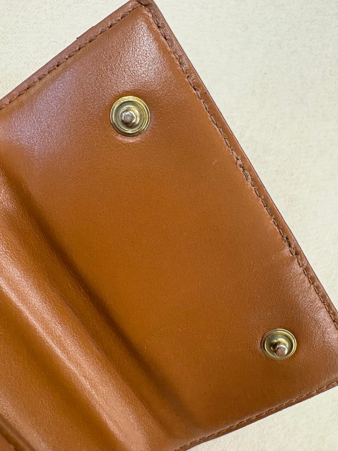 셀린느 메카담 트라이폴드 지갑 상품이미지8