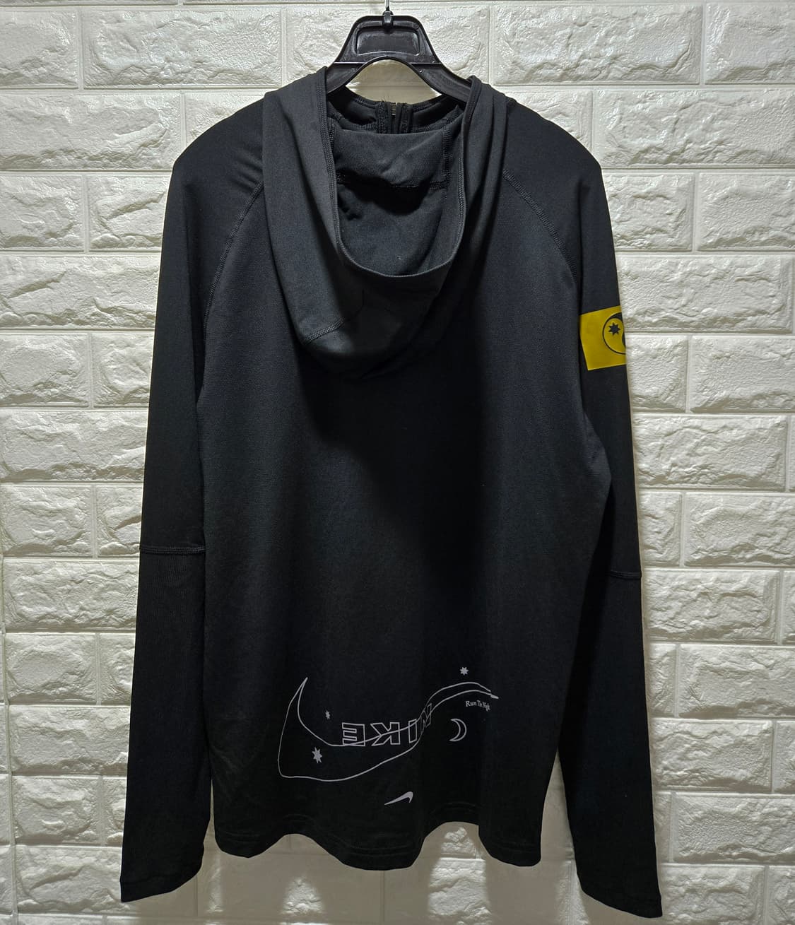 거의새것/ 나이키 엘레멘트 솔스티스 런 더 나잇 러닝 후디 M 상품이미지6