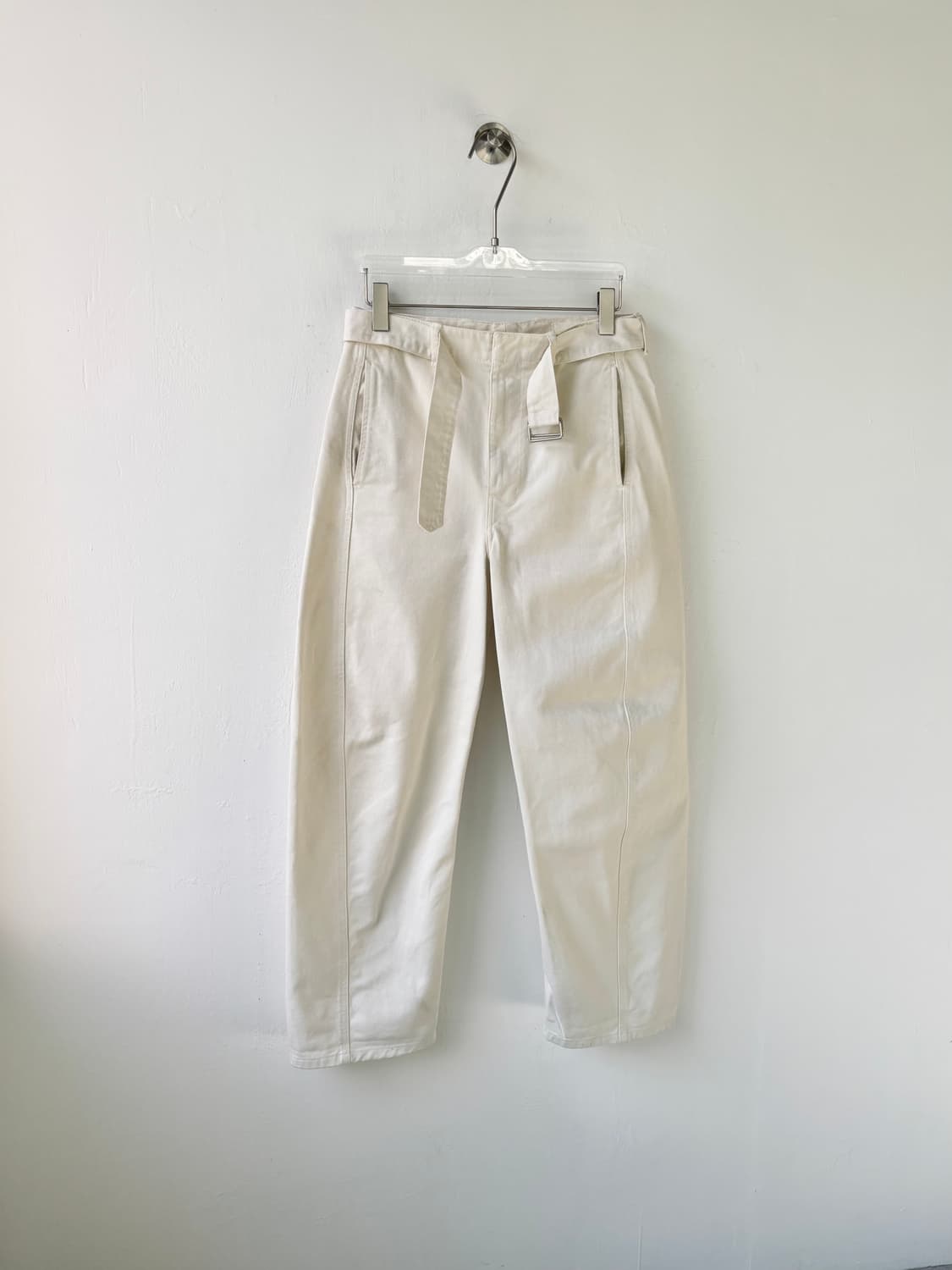 르메르 24FW 트위스트 벨티드 팬츠 아이보리 상품이미지3