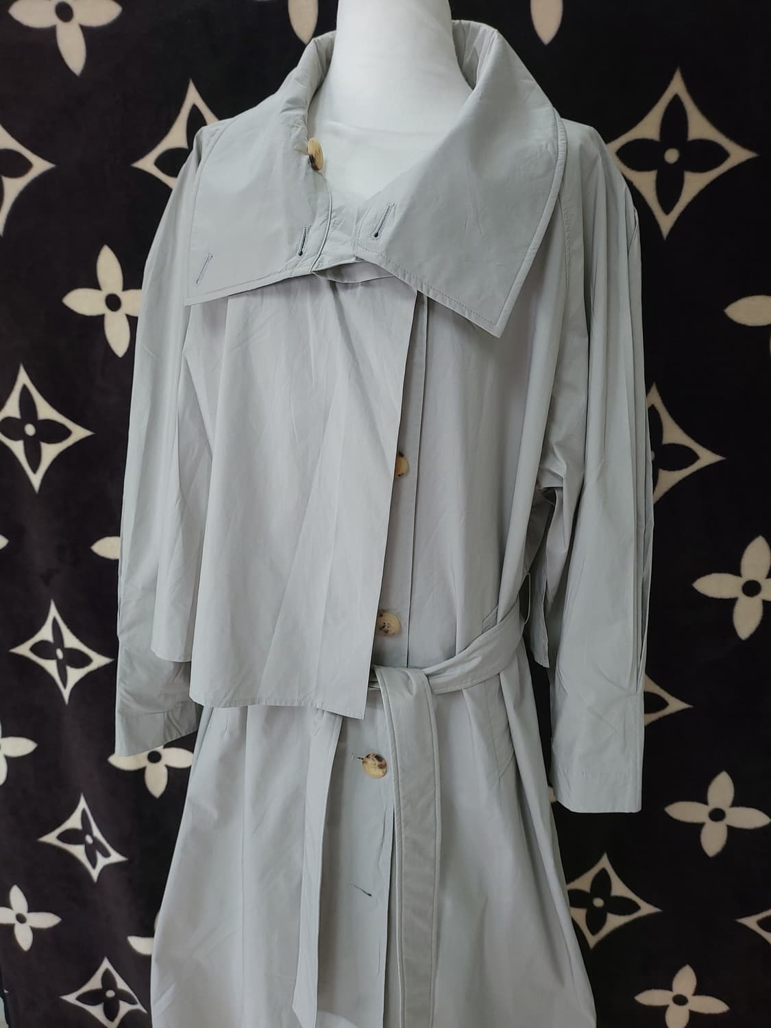 오르 ORR S사이즈 베이지 트렌치코트 상품이미지3