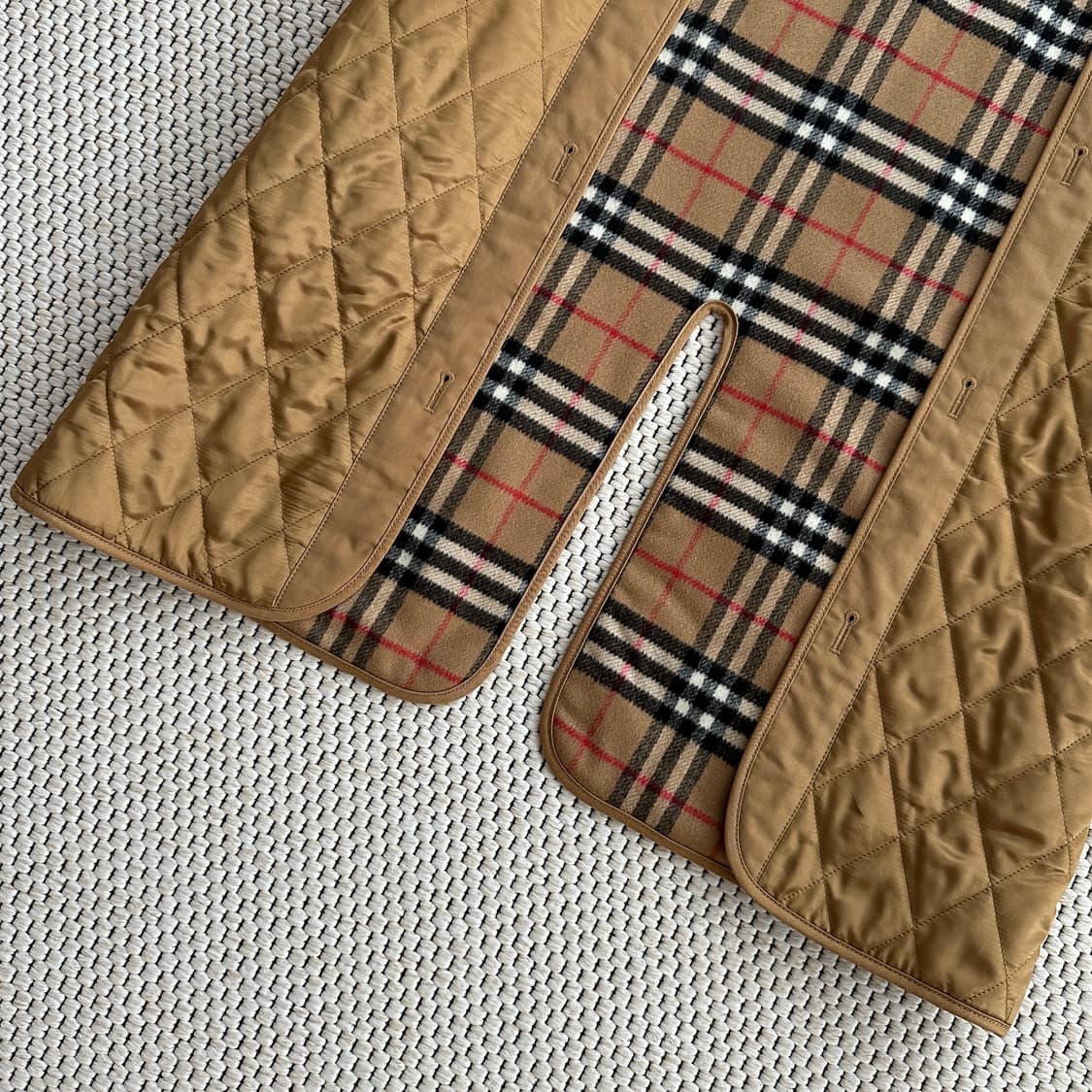 버버리(Burberry) 롱 워머 베스트 상품이미지3
