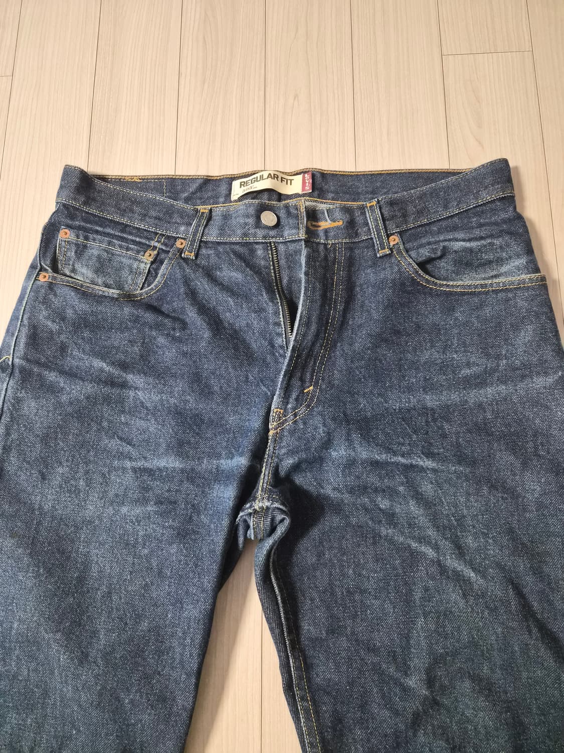 Levi's 505 Regular Fit 데님 팬츠 상품이미지1