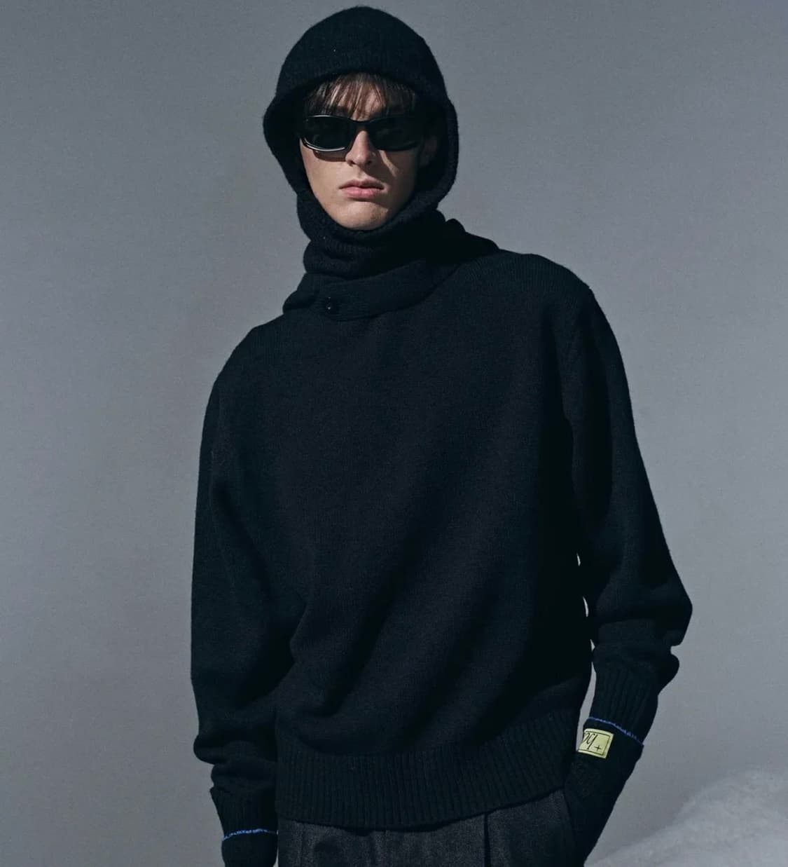 하우스 파인 울 니트 버튼 후디 블랙 상품이미지1