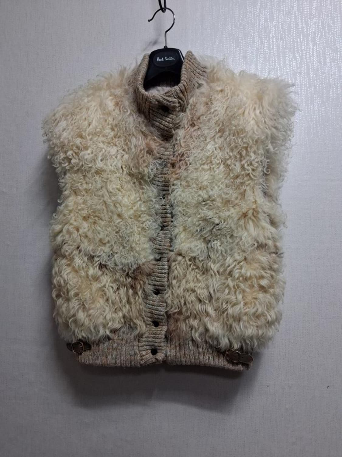 일본빈티지 꼬불이 양털조끼 순모울니트배색 가오리루즈핏 66
원산지 일본  상품이미지1