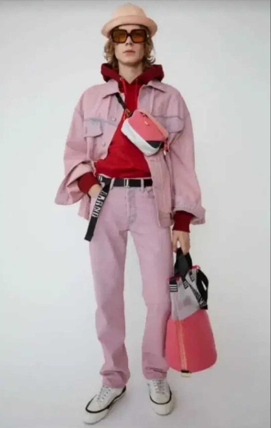 아크네스튜디오  크로스백 상품이미지1