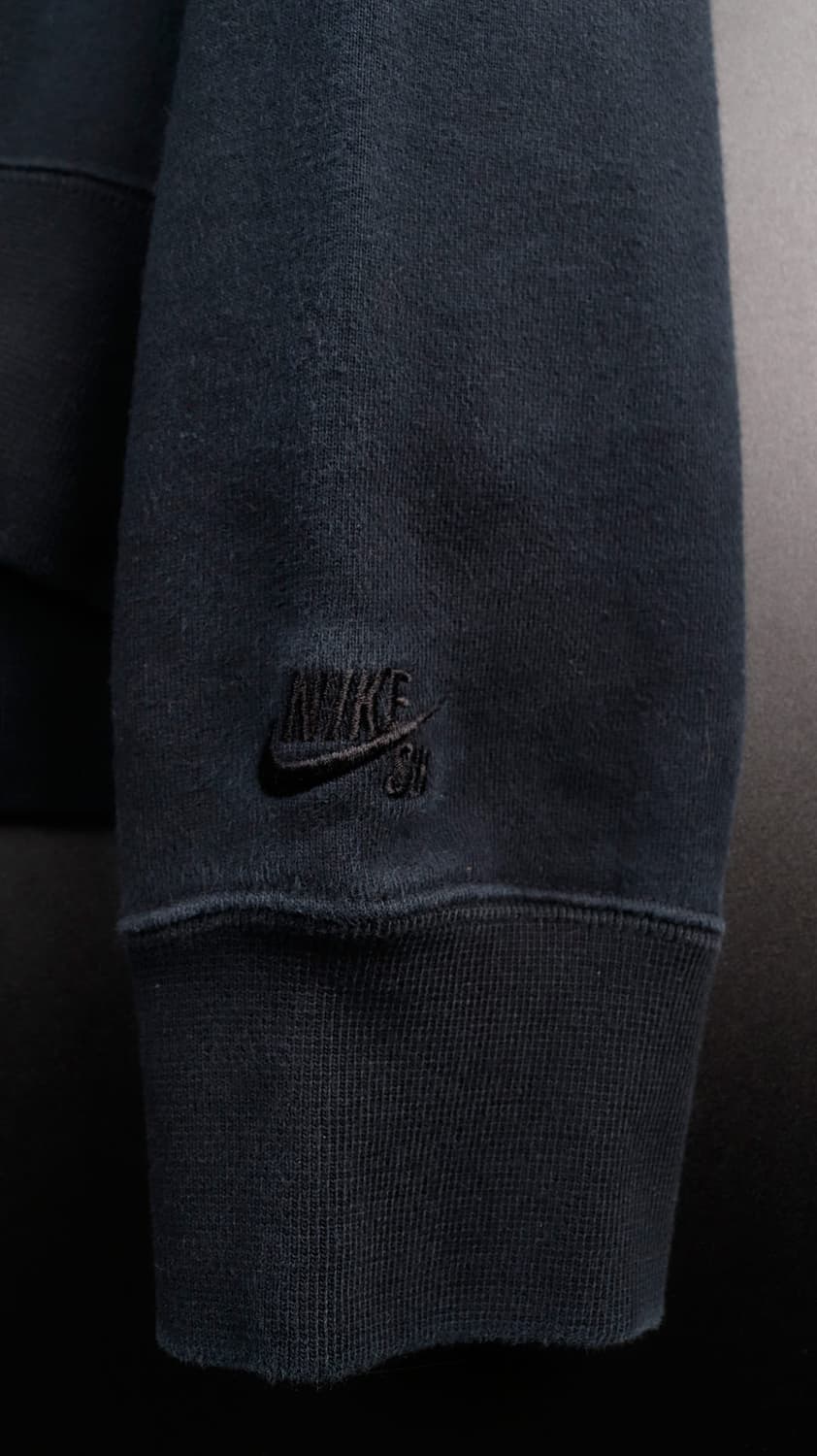 나이키 SB 백포켓 블랙 맨투맨 상품이미지4
