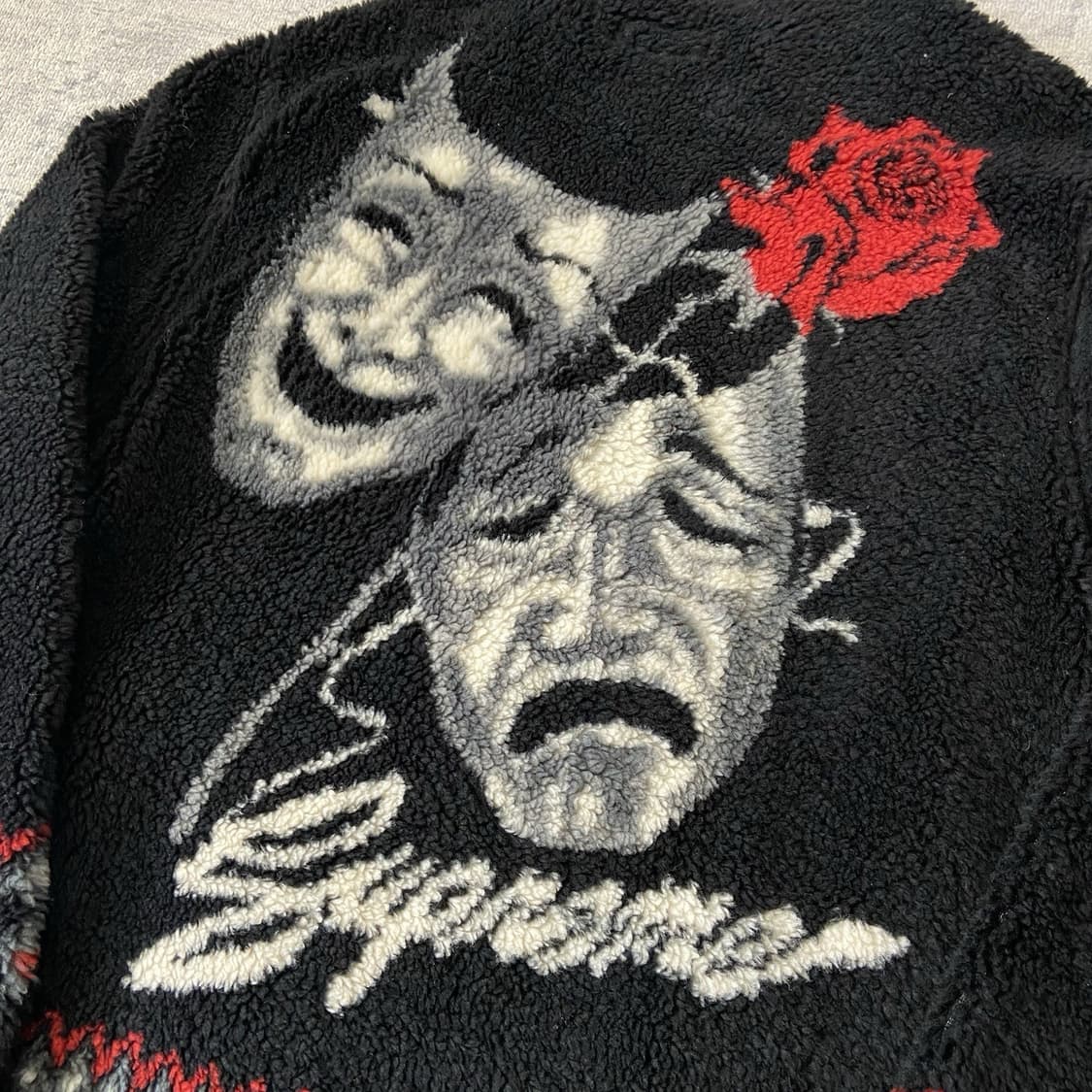 슈프림 드라마 마스크 플리스 자켓 블랙 상품이미지9