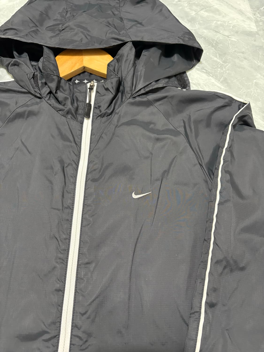 나이키 블랙 후드 바람막이 상품이미지2
