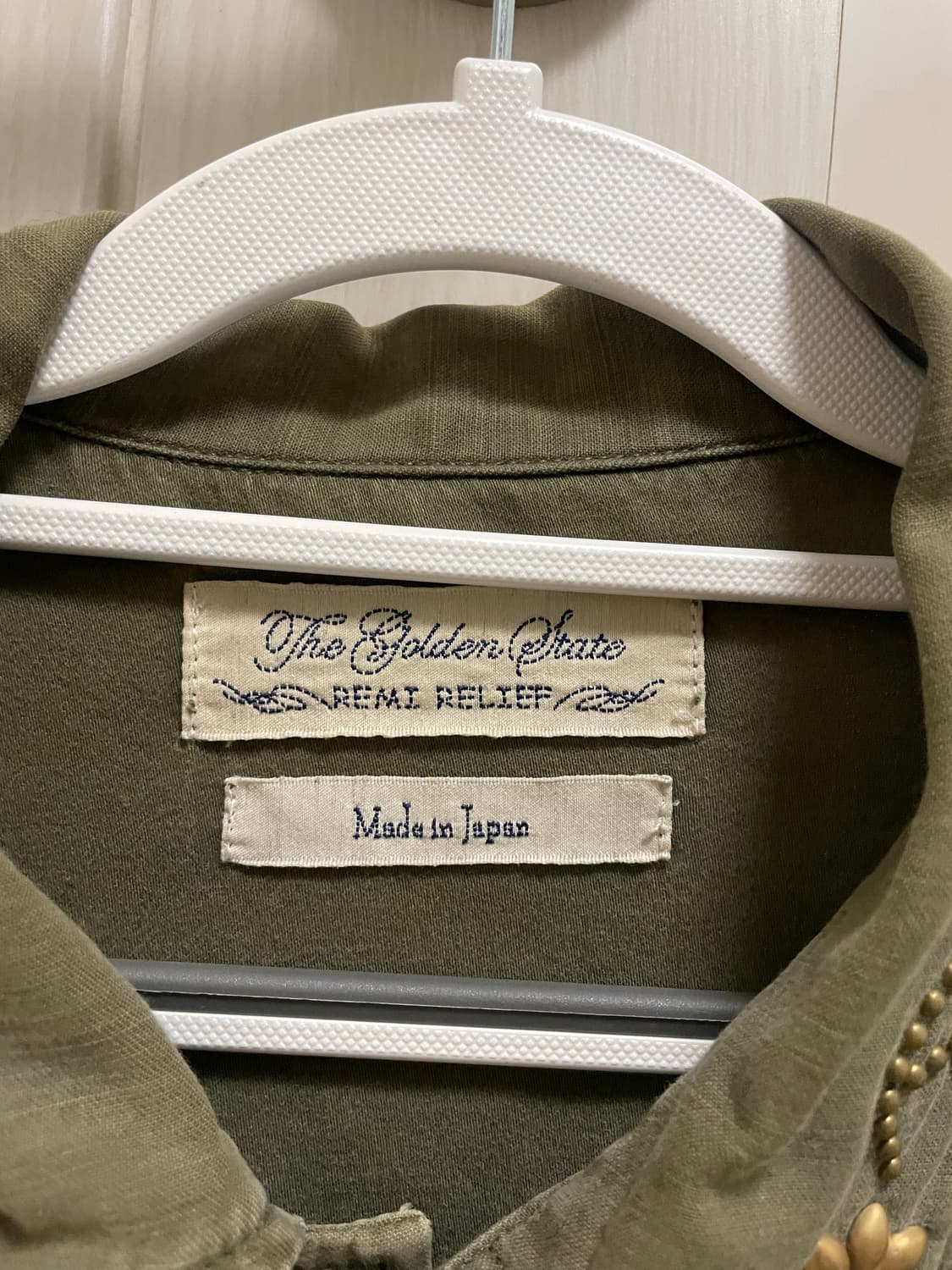 레미 릴리프(Remi Relief) 스터드 밀리터리 셔츠 XXL 상품이미지2