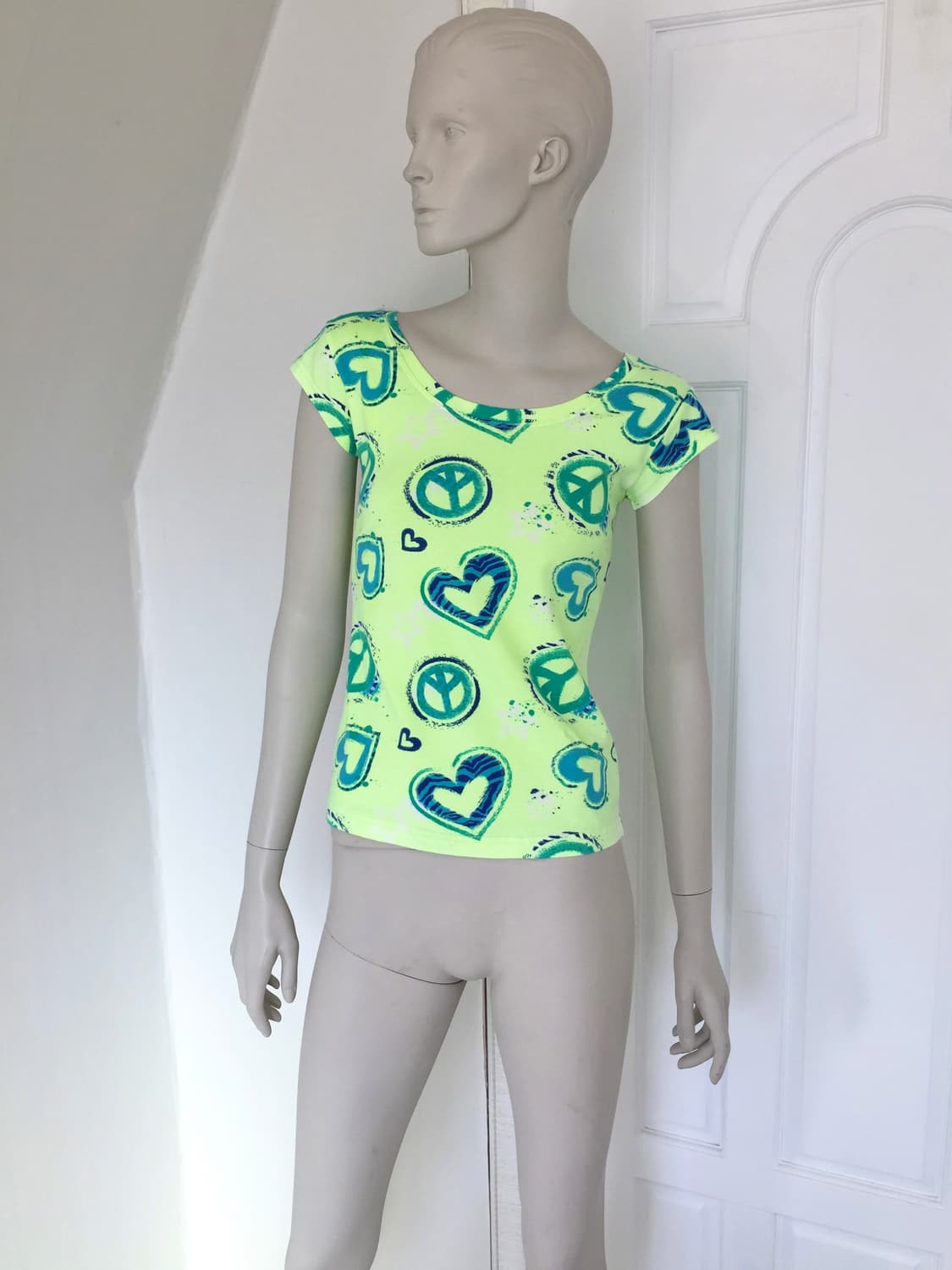 PINK  Neon Lime Peace Graphic Top 상품이미지2