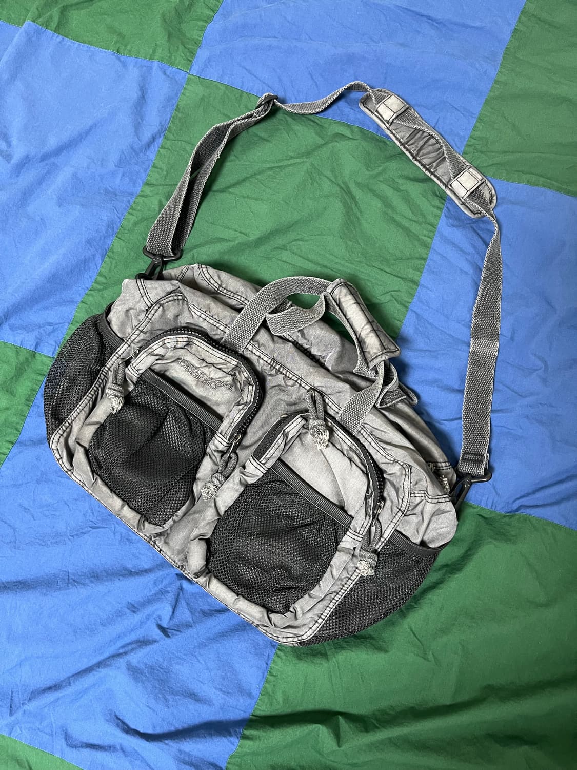 [판매] 디스이즈네버댓 오버다이드 숄더백 워시드 차콜 상품이미지1