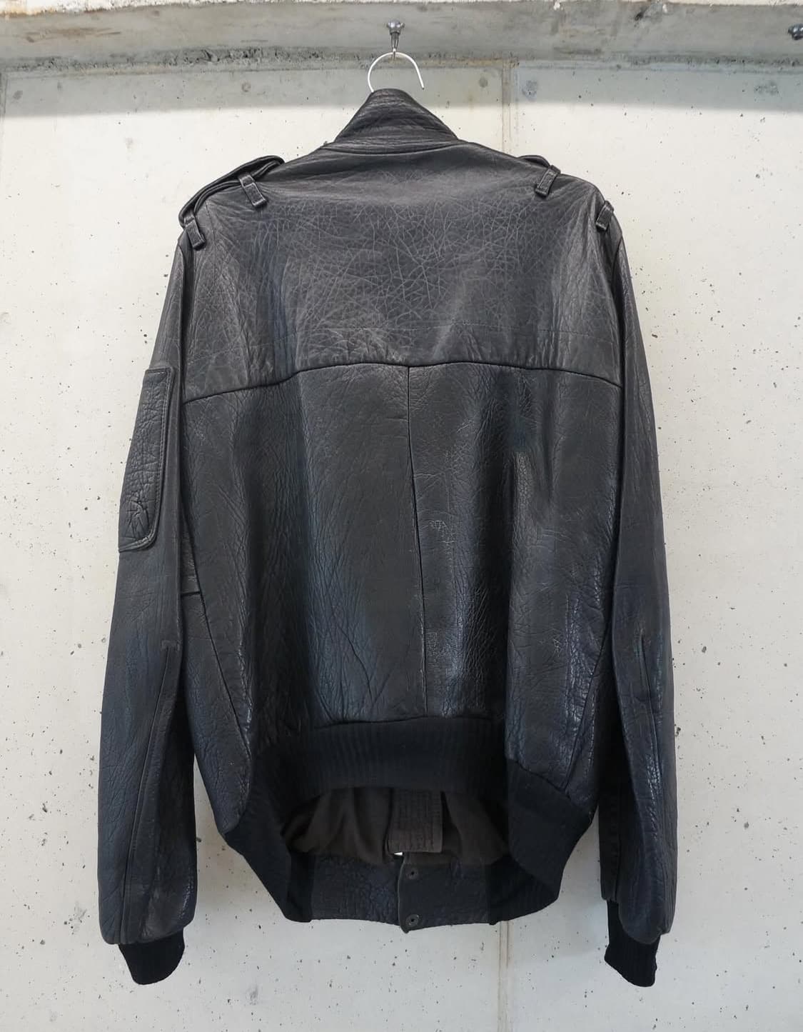 [50] 릭오웬스 04aw 폴리스 레더 봄버 상품이미지3