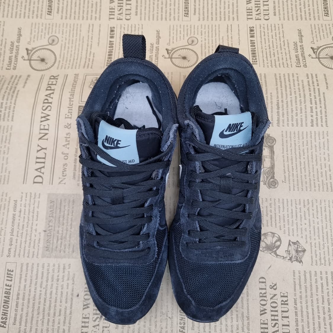 나이키 인터내셔널리스트 미드 250 상품이미지2