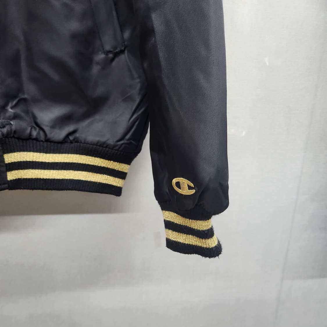 올드스쿨 챔피온 빅로고 금장 봄버자켓 L(남여공용) 상품이미지3