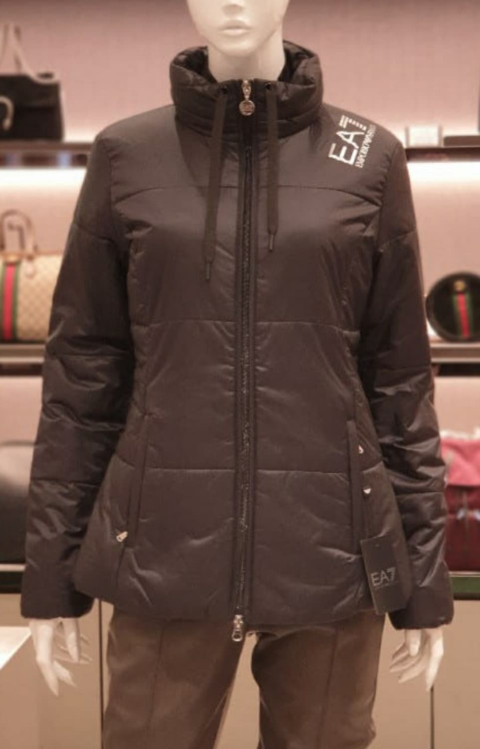 엠포리오아르마니 여성패딩 66 후드 경량패딩 AD05 상품이미지9