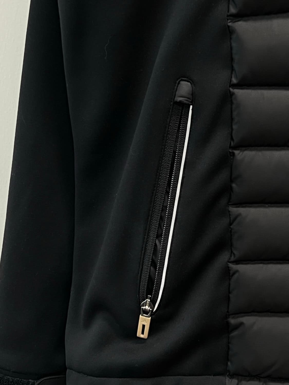 (105) 아디다스 골프 덕다운 경량 패딩 집업 블랙 상품이미지4