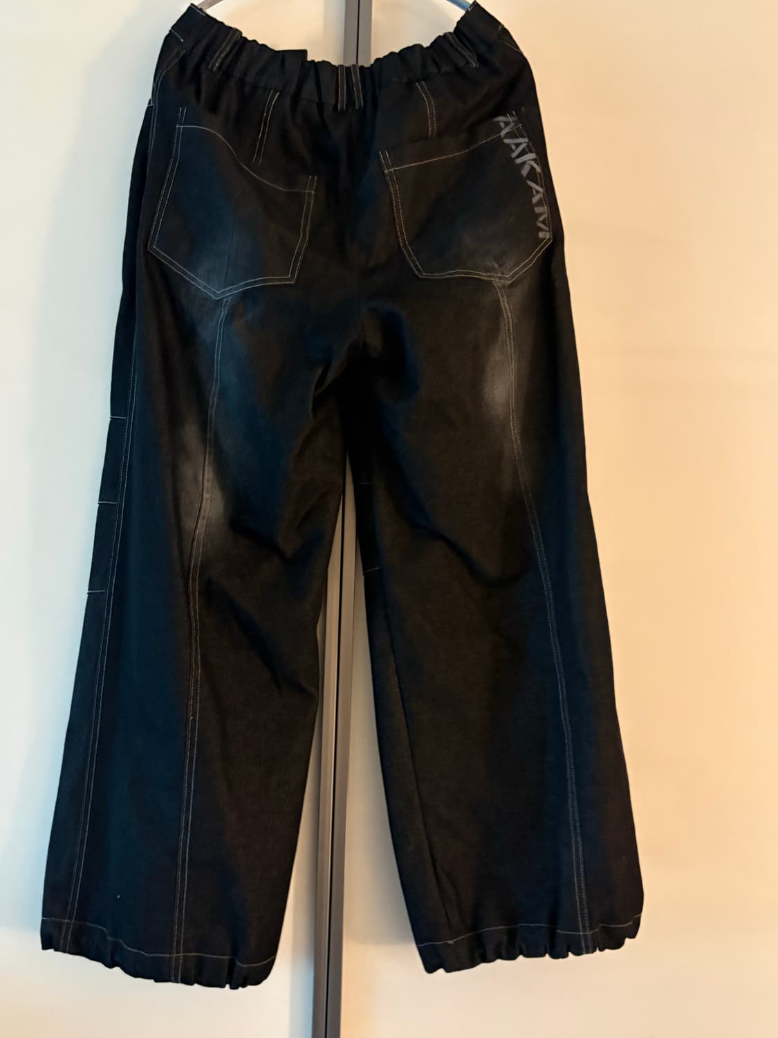 아캄 Sprayed Denim Pants (Black) 상품이미지3
