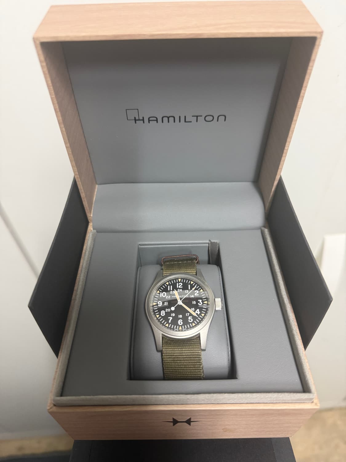 해밀턴 H69439931 카키 필드 메커니컬 38mm 시계 판매 상품이미지1