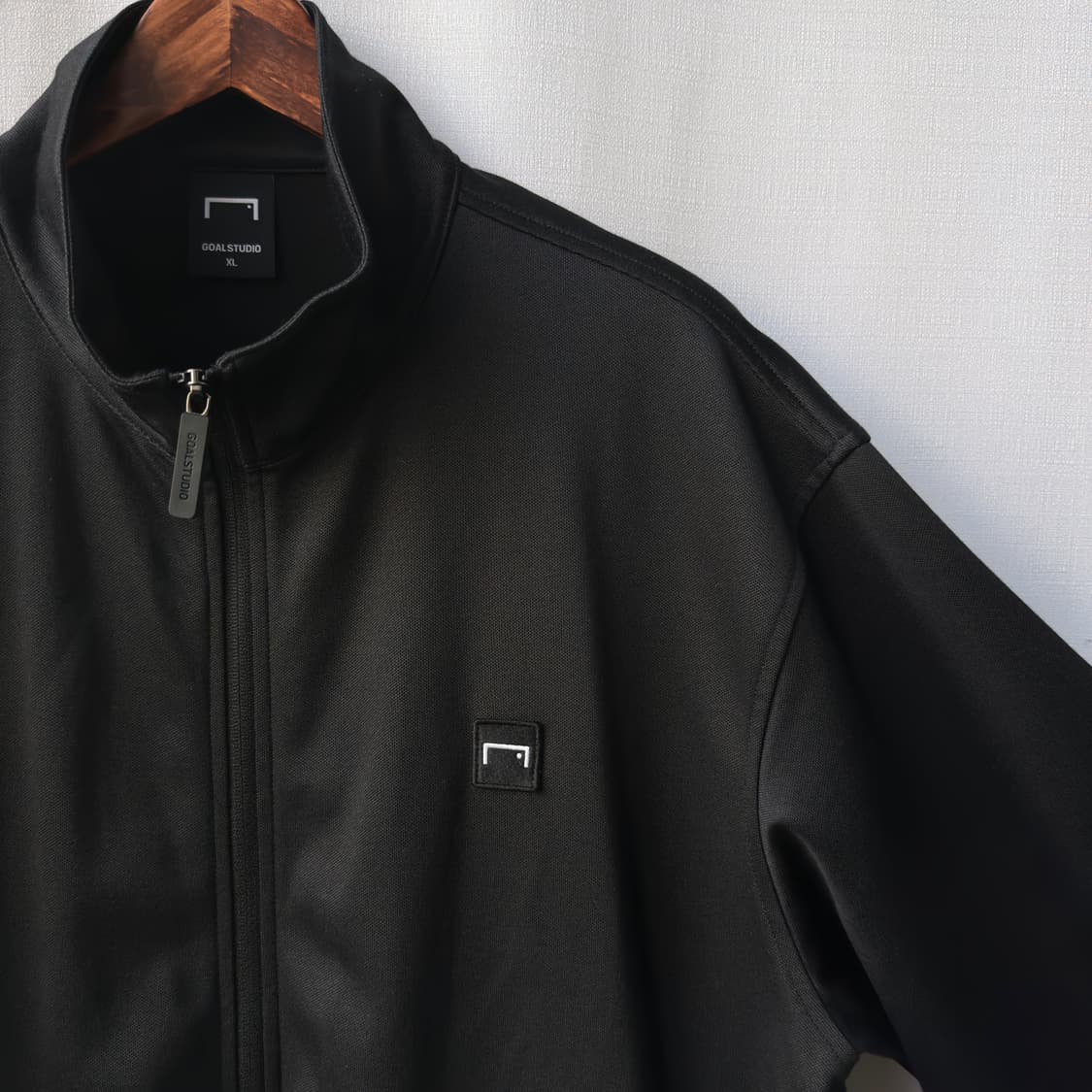 골스튜디오 로고 와펜 집업 자켓 블랙 XL 상품이미지2