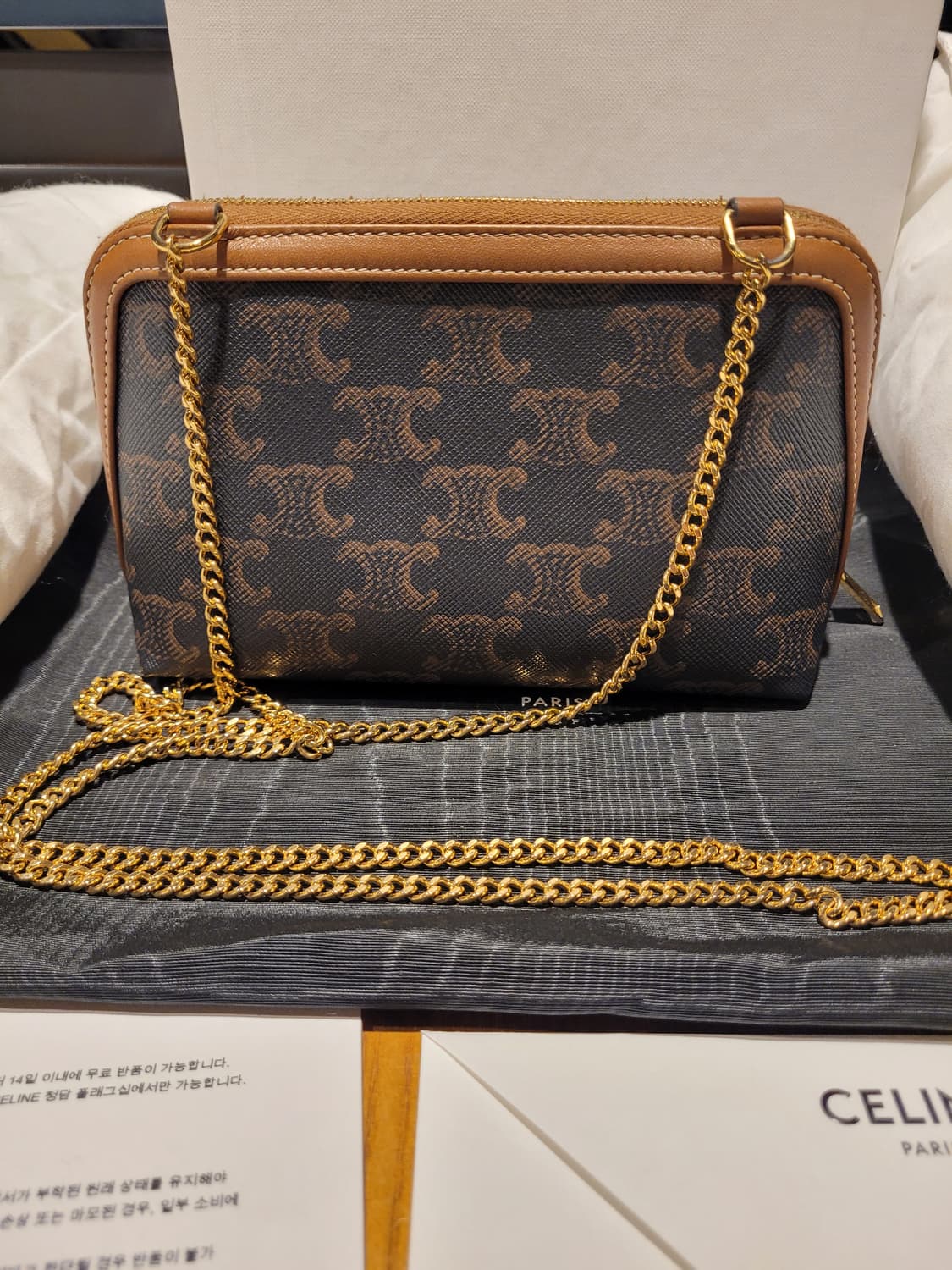셀린느 트리옹프 캔퍼스 체인 클러치백 숄더백 상품이미지6
