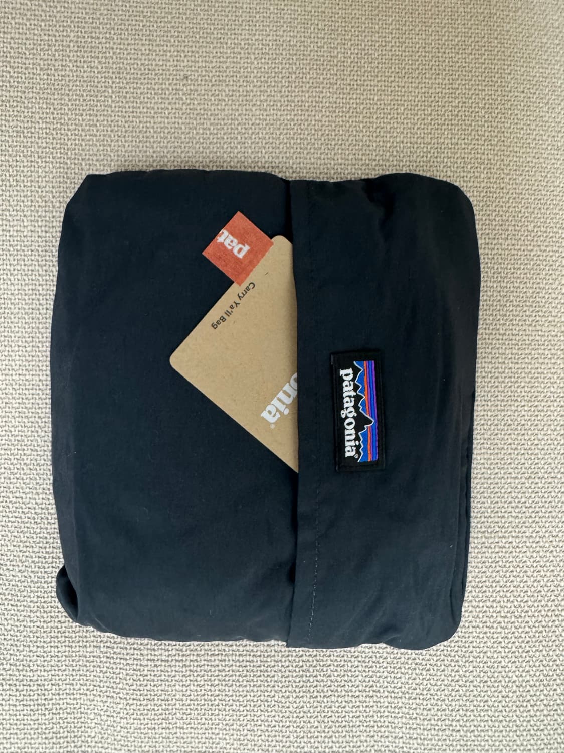 파타고니아 패커블 에코백 다크 네이비 / 블랙 / 다크 그레이 상품이미지5