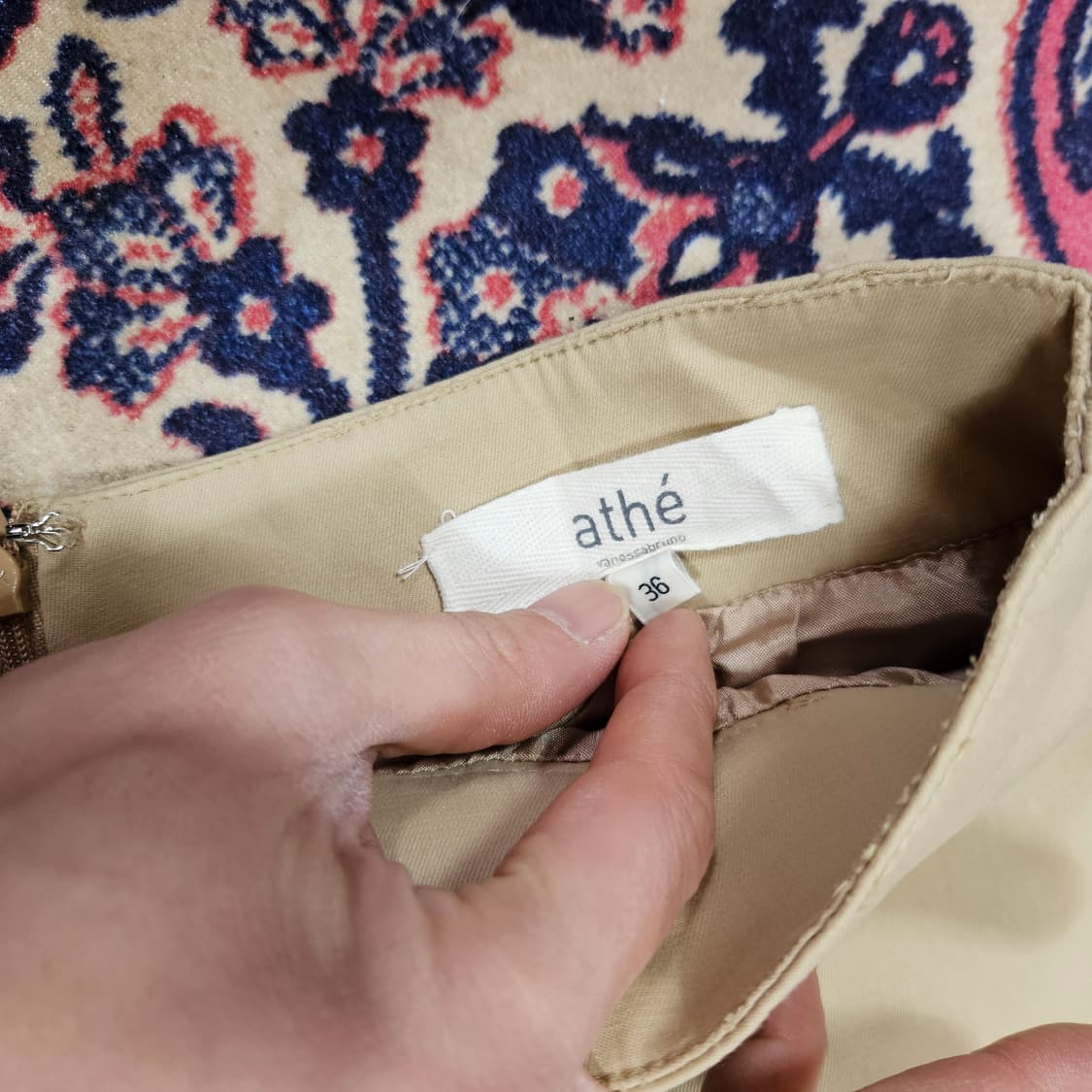 아떼바네사브루노 22FW 플리츠 스커트 36size 상품이미지7