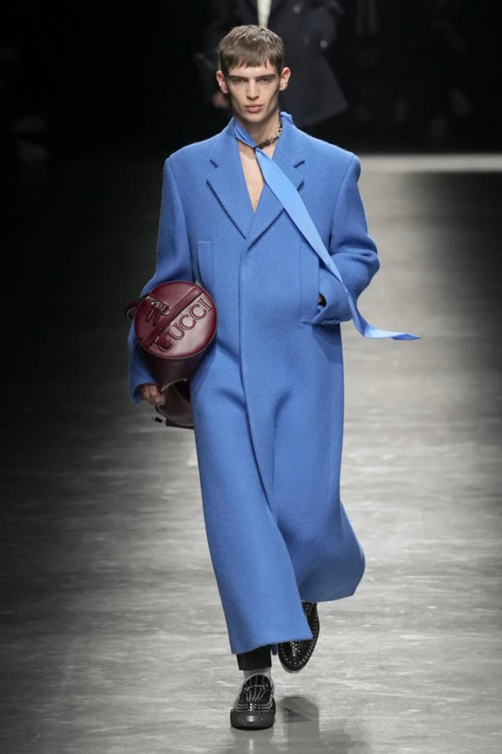 구찌 24fw 헤링본 런웨이 컬렉션 코트 팝니다 루이비통 프라다 보테가  상품이미지1