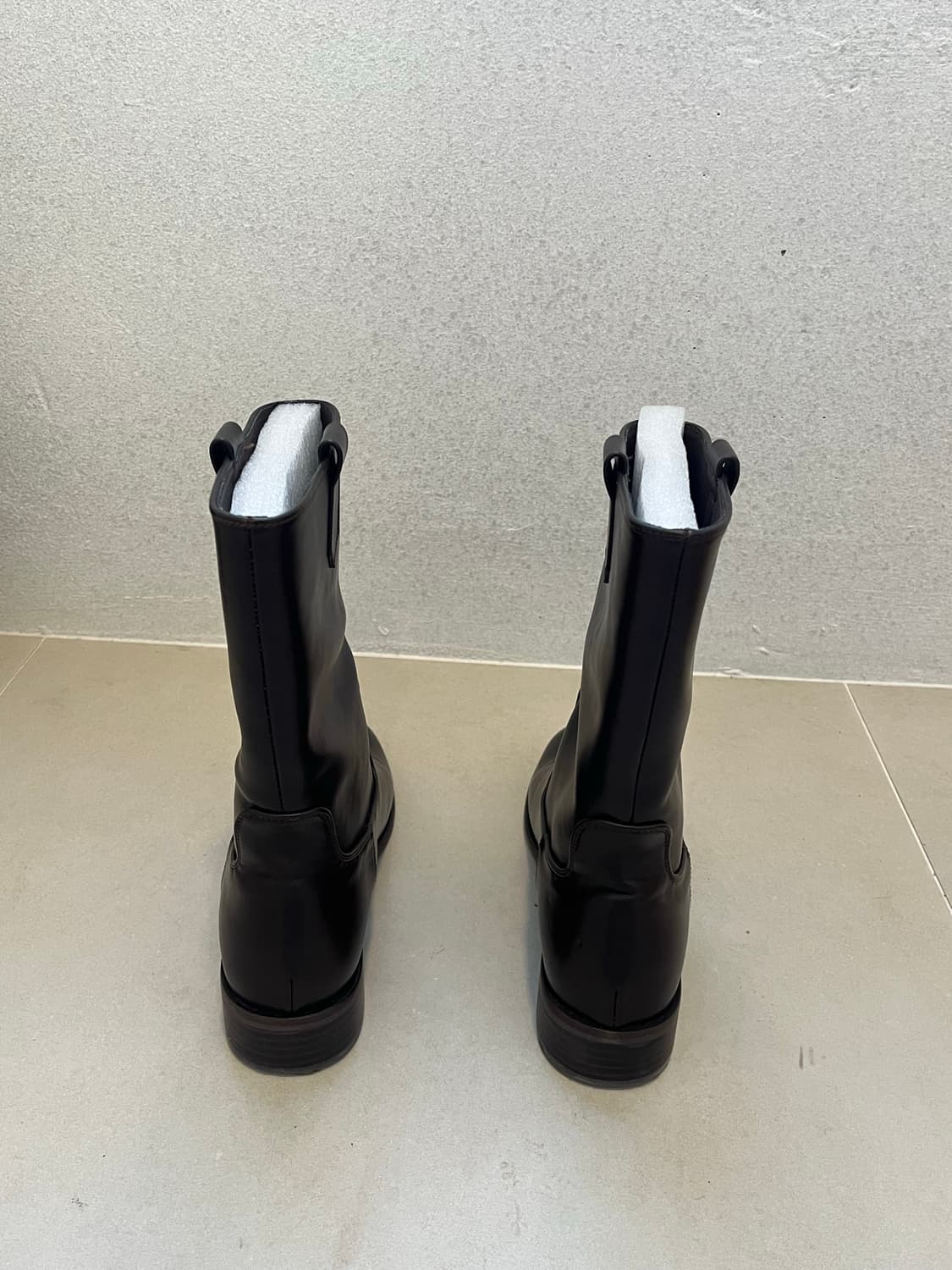 코모레비뮤지엄 카우레더 스트랩 미들부츠 브라운 240 상품이미지5