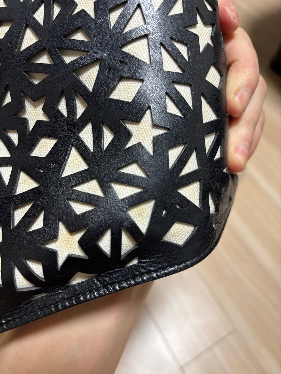 정품)지방시 컷아웃 클러치 블랙 상품이미지3