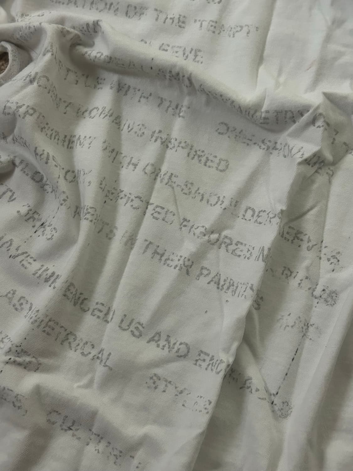 tempt 원숄더 오프숄더 티셔츠(맨뒷착샷 상품이미지3