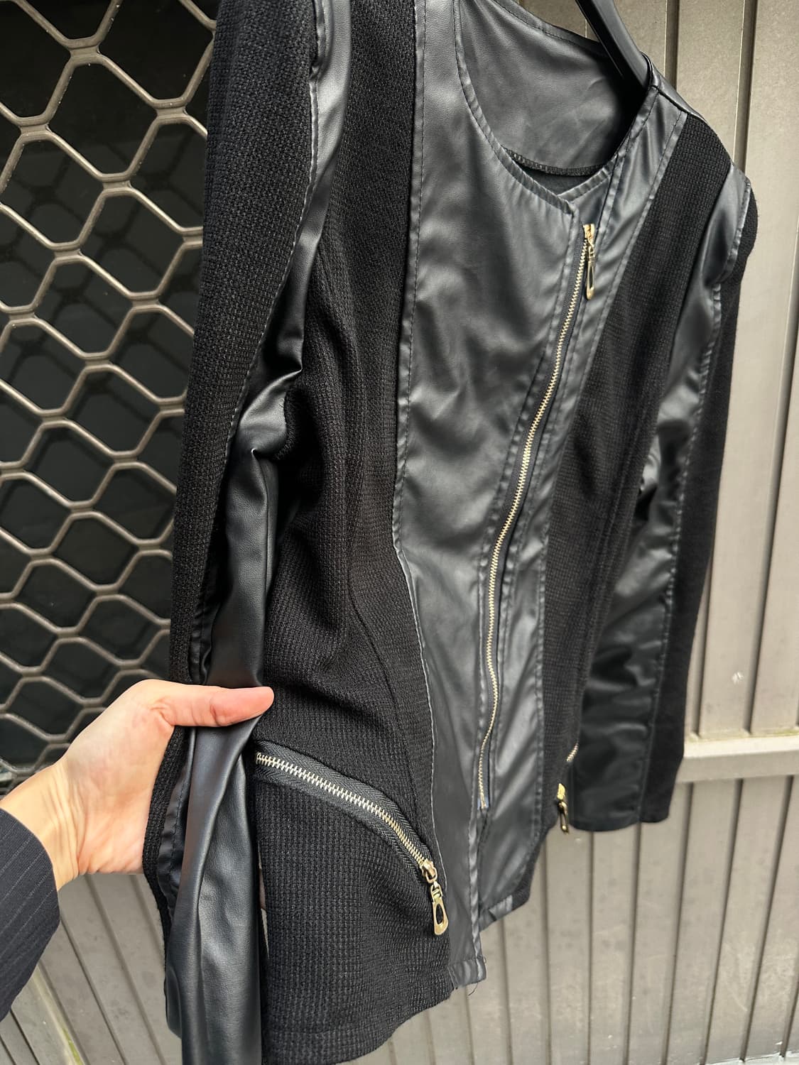 Black panel leather zip up jacket 상품이미지5