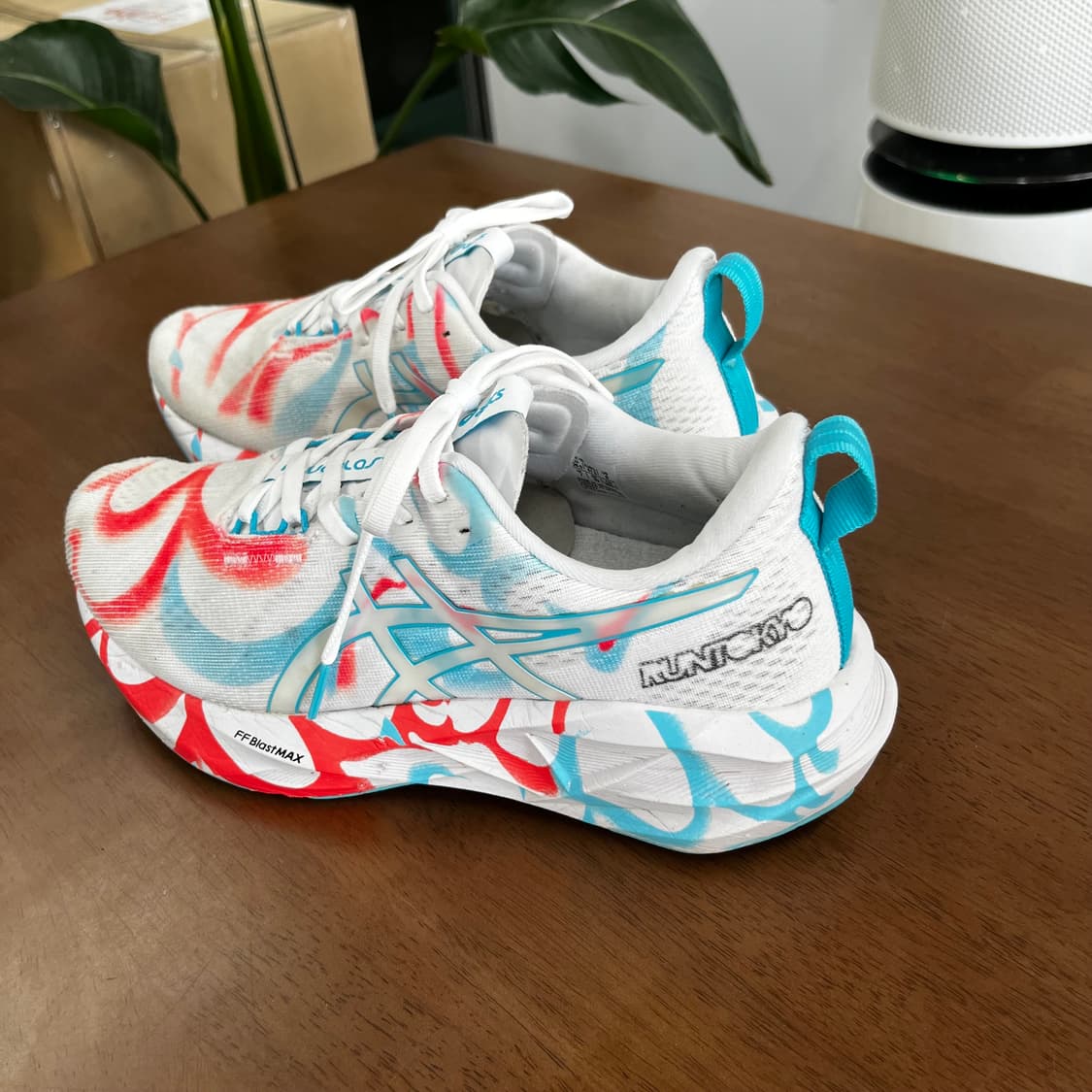 아식스 노바블라스트5 화이트 아쿠아리움 260mm 상품이미지3