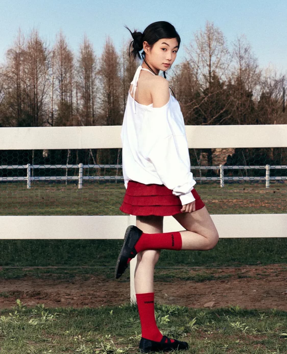 유희 오프숄더 스웻셔츠 OFF SHOULDER SWEATSHIRTS 상품이미지4